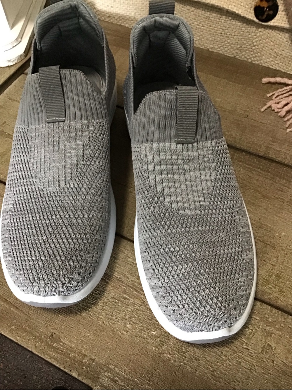 Tommy Bahama Marled  Gray Knit Slip-On Sneakers LNC